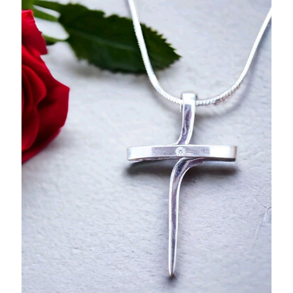 Stylish 925 Sterling Silver Cross Pendant Necklace 16" With Cubic Zirconia